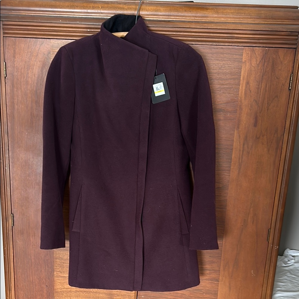 Elegant Women's Coat in Rich Burgundy